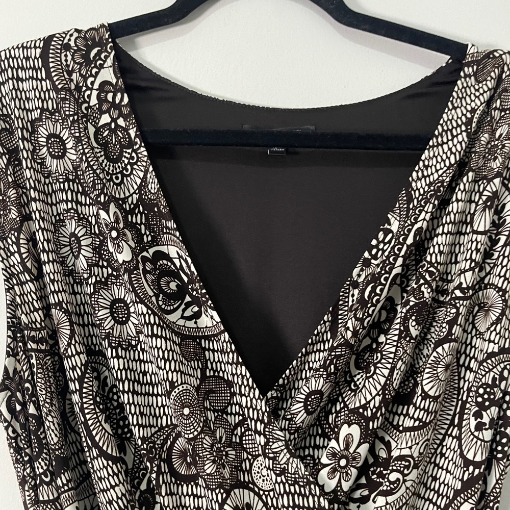 Glamour Womens Dress Size 18W Brown Cream Printed V-neck Knee Length Dress - Picture 6 of 15